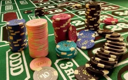 Antarmuka platform kasino dan sportsbook punktoto menampilkan berbagai kategori permainan dan pasar taruhan